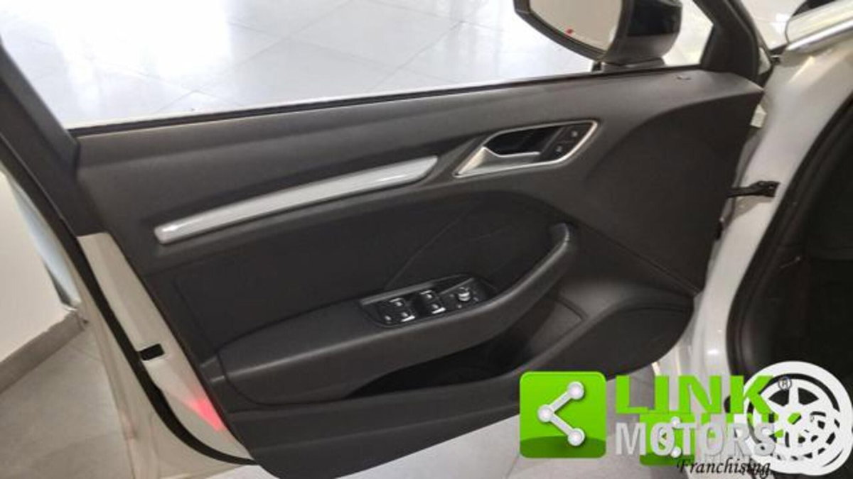 Audi A3 Sportback 1.4 TFSI g-tron Ambiente (10)