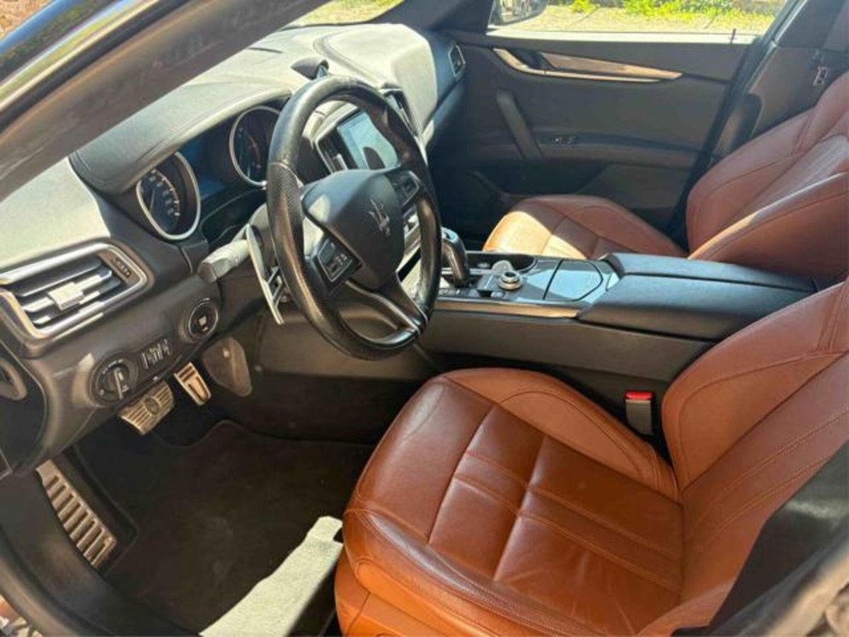 Maserati Ghibli Ghibli V6 Diesel Gransport (13)