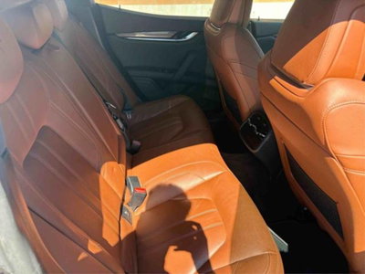 Maserati Ghibli Ghibli V6 Diesel Gransport (16)