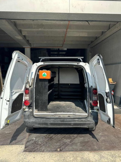Citroen Berlingo Furgone BlueHDi 75 Van 3 posti Club L1 (13)