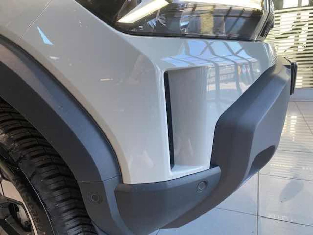 Dacia Duster 1.2 mild hybrid Extreme 4x4 130cv (8)
