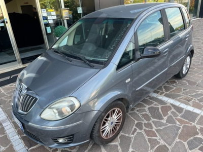 Lancia Musa 1.3 Mjt 95 CV DFN Gold
