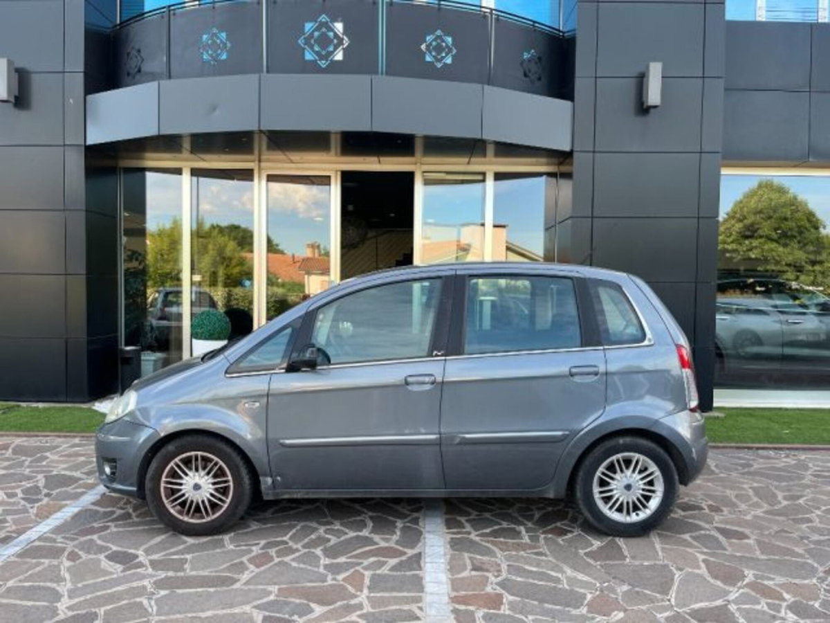 Lancia Musa 1.3 Mjt 95 CV DFN Gold (5)