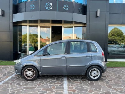 Lancia Musa 1.3 Mjt 95 CV DFN Gold (5)