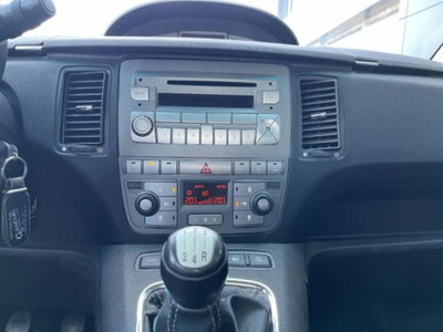 Lancia Musa 1.3 Mjt 95 CV DFN Gold (7)