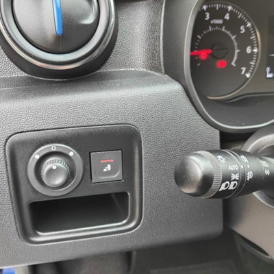 Dacia Duster 1.5 Blue dCi 8V 115 CV 4x2 15th Anniversary (9)