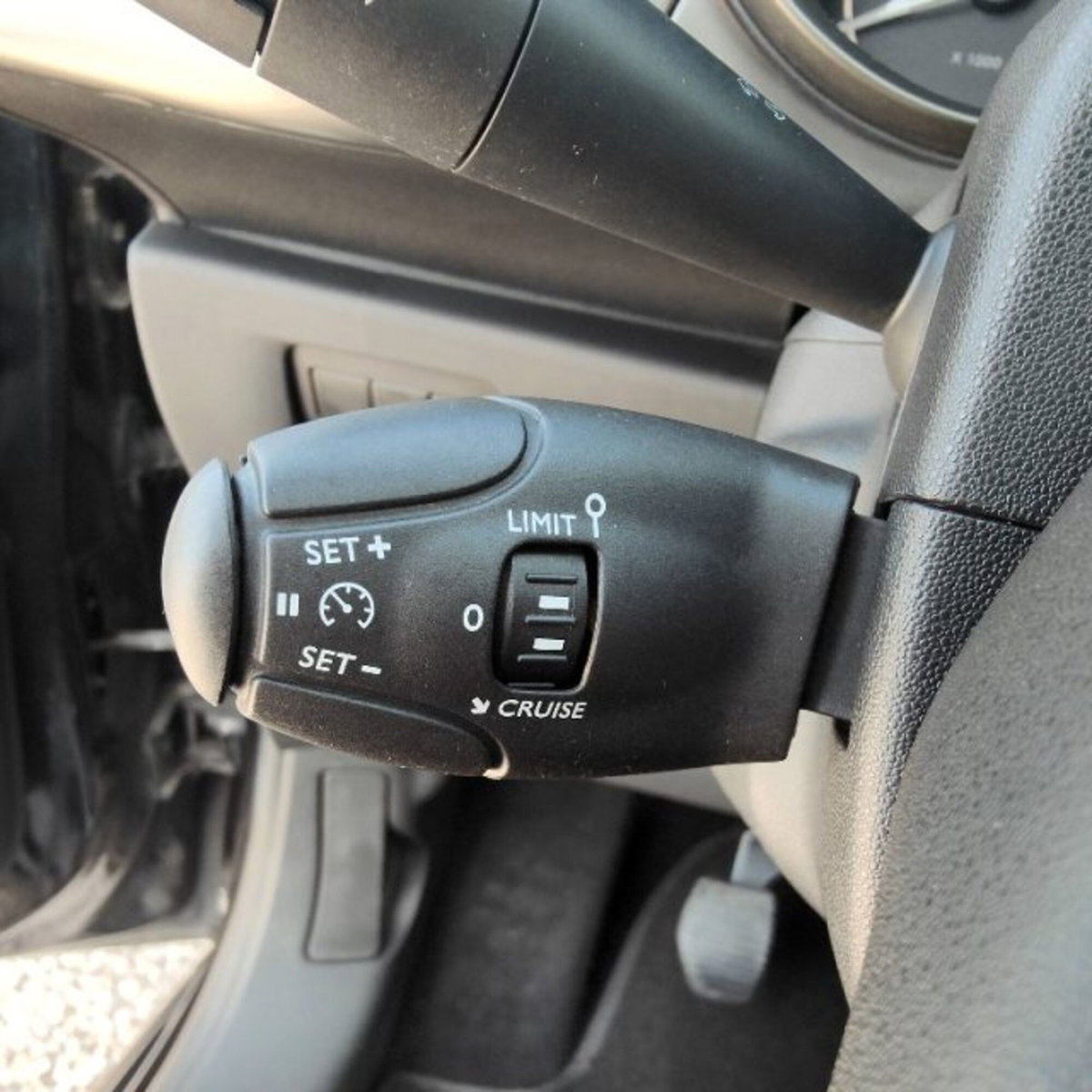 Citroen C3 BlueHDi 75 Feel Edition (9)