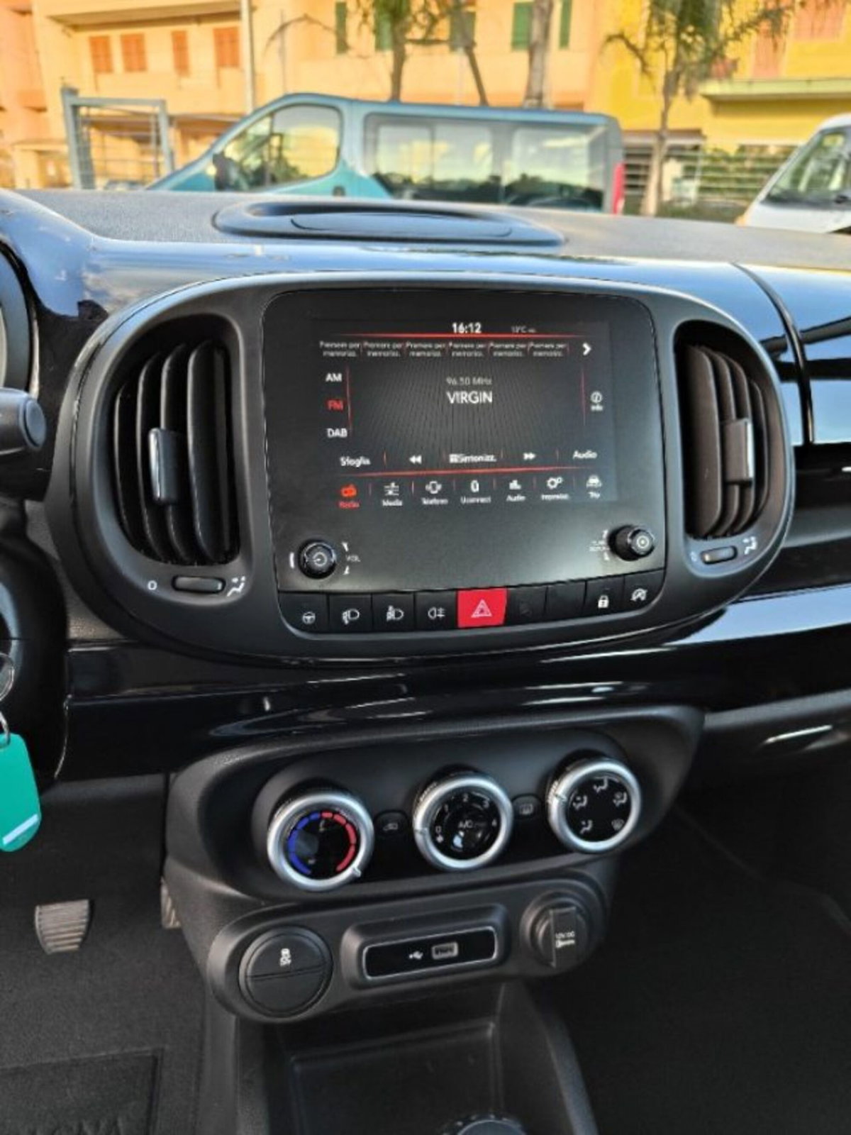 Fiat 500L 1.3 Multijet 95 CV (8)