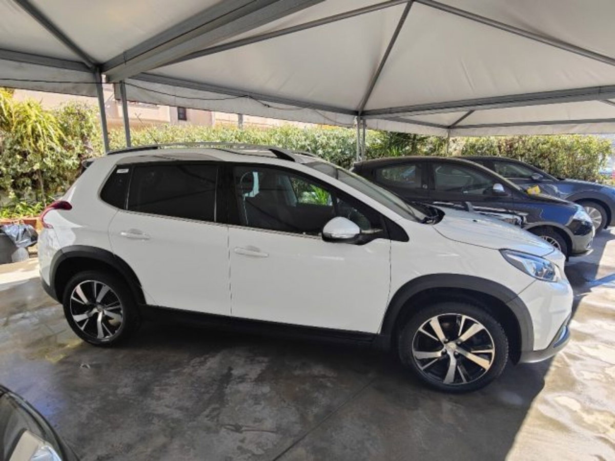 Peugeot 2008 120 S&S Allure (2)
