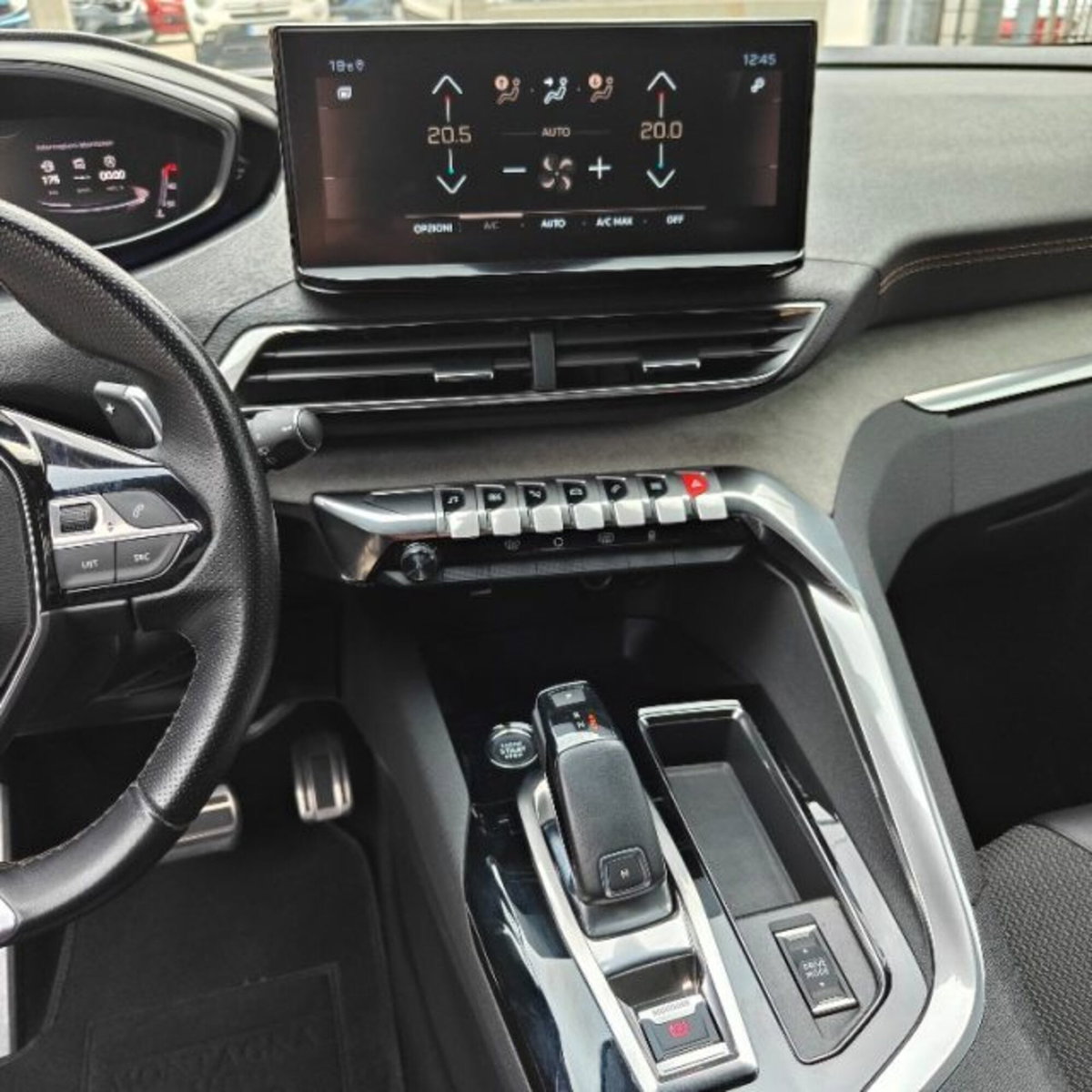 Peugeot 3008 BlueHDi 130 S&S EAT8 GT Pack (9)