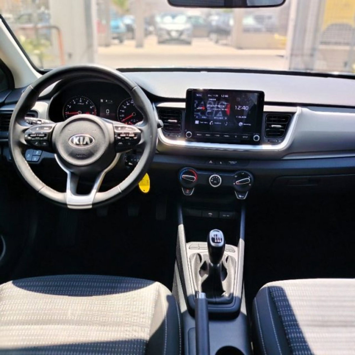 Kia Stonic 1.0 T-GDi 100 CV MHEV iMT Style (6)