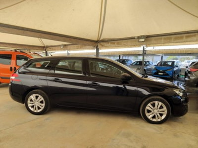 Peugeot 308 SW 1.6 e-HDi 115 CV Stop&Start Active (2)