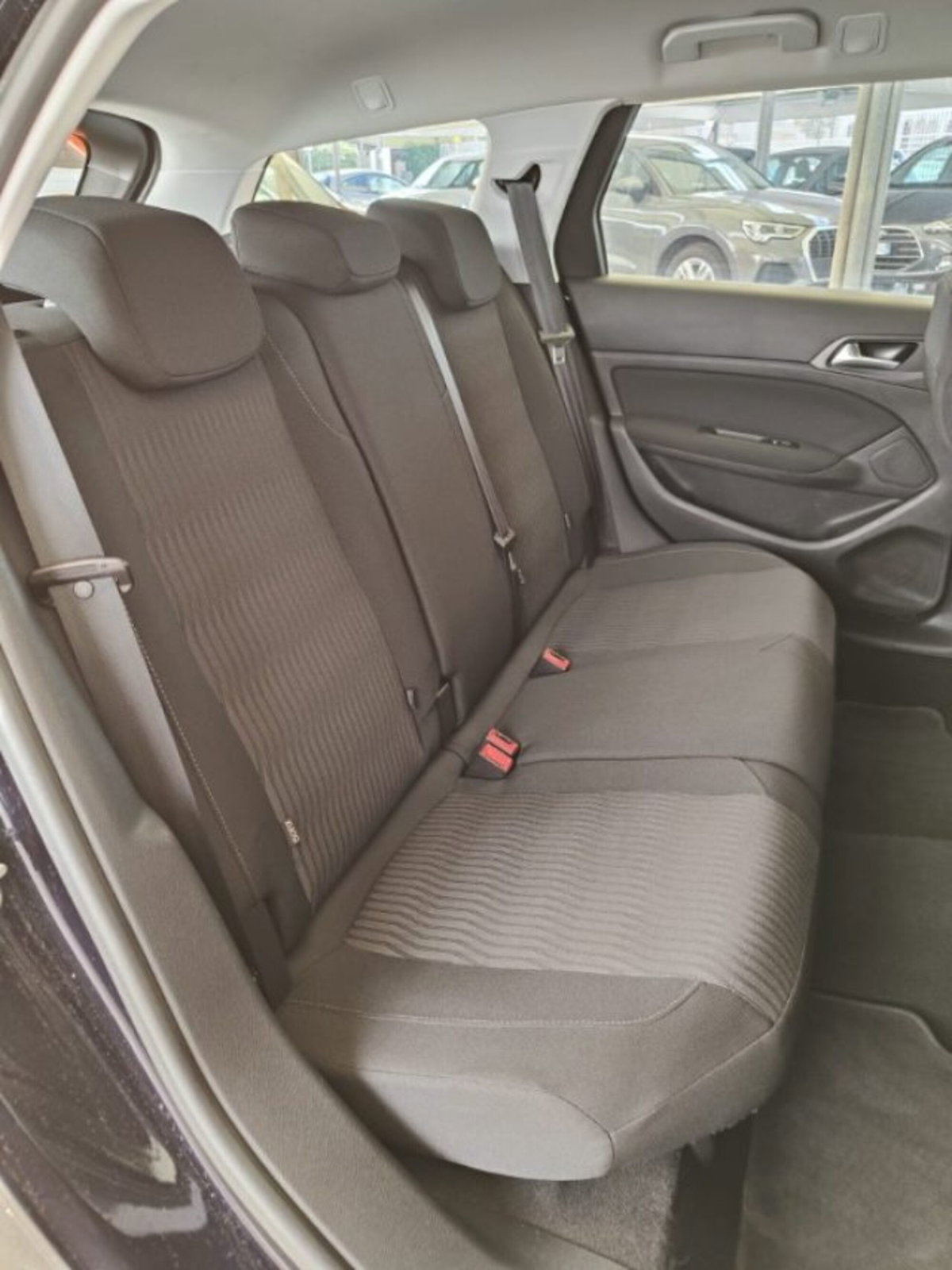 Peugeot 308 SW 1.6 e-HDi 115 CV Stop&Start Active (6)
