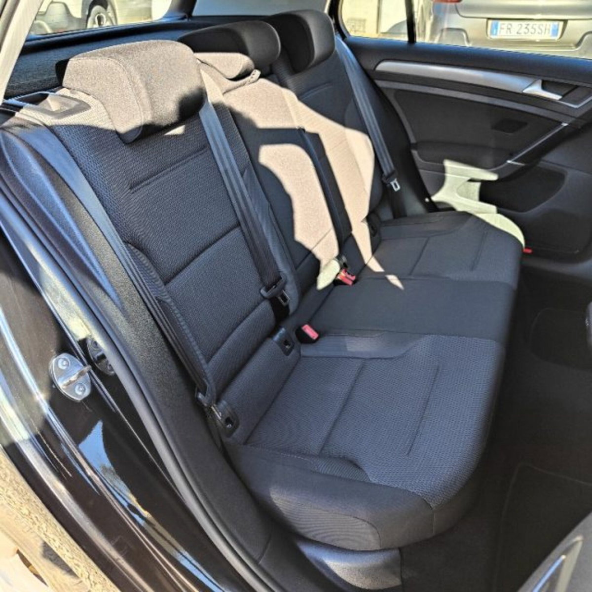 Volkswagen Golf 1.6 TDI 115 CV 5p. Business BlueMotion Technology (4)
