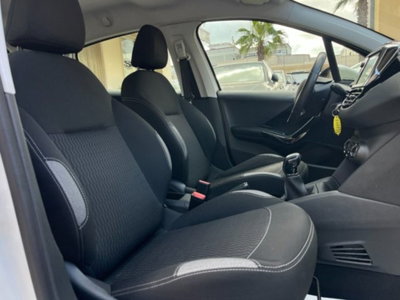 Peugeot 208 82 5 porte Allure (11)