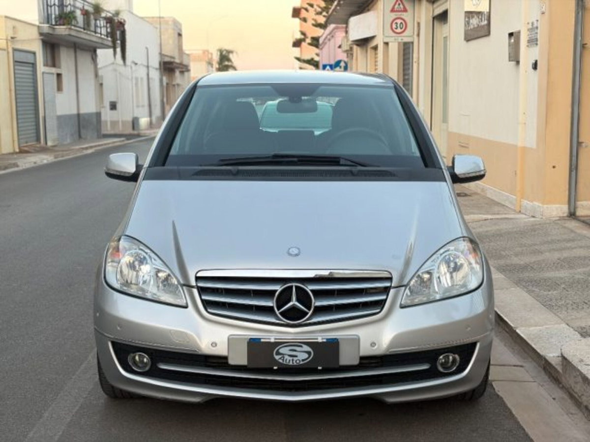 Mercedes-Benz Classe A 180 CDI Elegance (8)