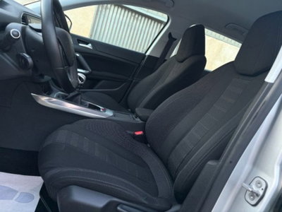 Peugeot 308 BlueHDi 120 S&S Allure (17)