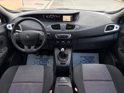 Renault Scenic E-Tech Electric 1.5 dCi 110CV Attractive (18)