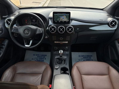 Mercedes-Benz Classe B 200 d Sport (13)