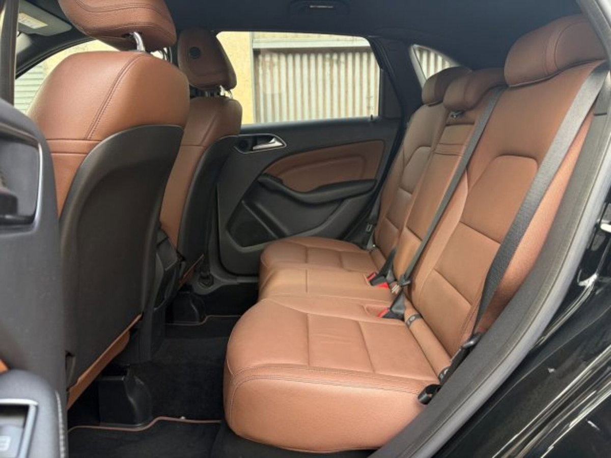 Mercedes-Benz Classe B 200 d Sport (17)
