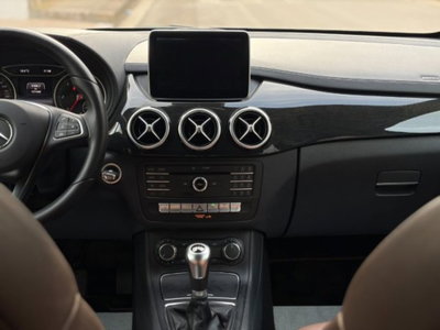 Mercedes-Benz Classe B 200 d Sport (20)