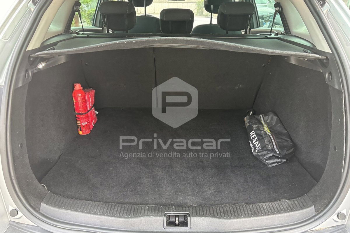 Renault Mégane SporTour 1.5 dCi 110CV SporTour Wave (14)