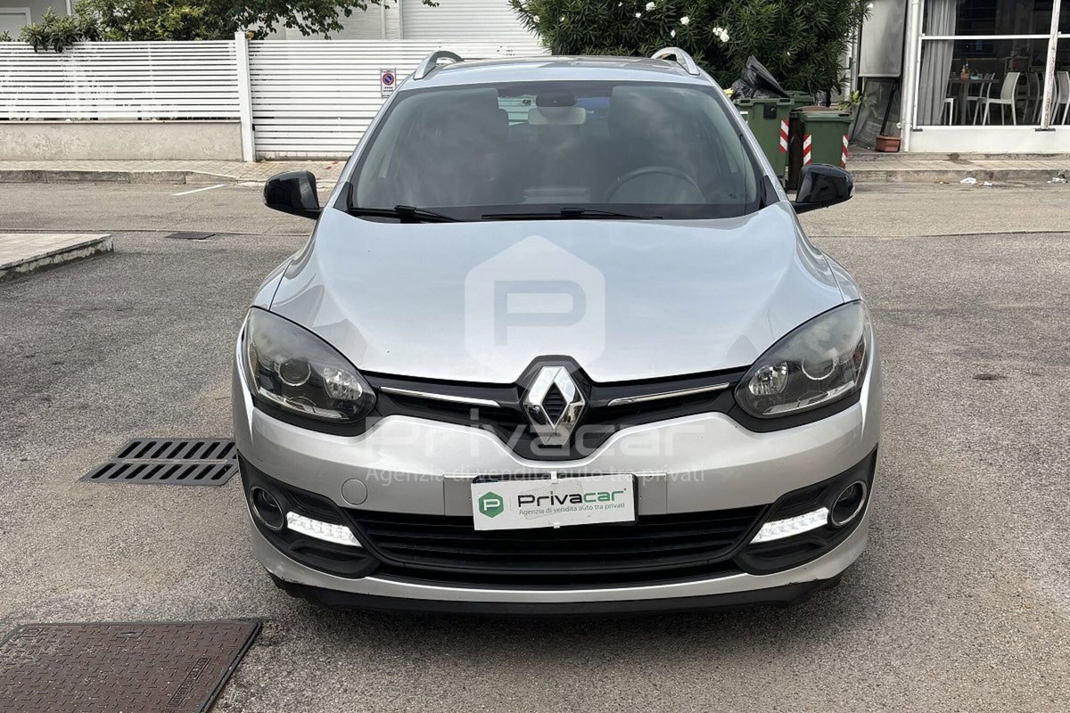 Renault Mégane SporTour 1.5 dCi 110CV SporTour Wave (2)