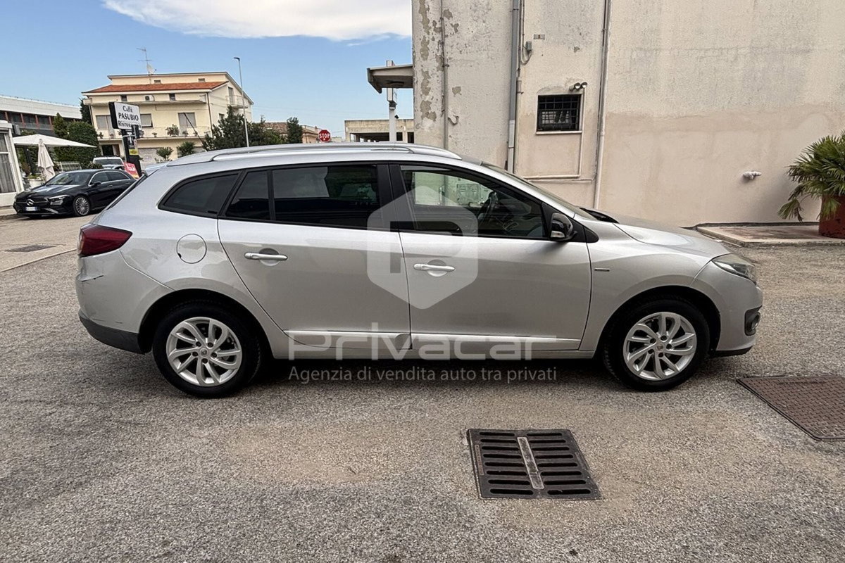 Renault Mégane SporTour 1.5 dCi 110CV SporTour Wave (4)