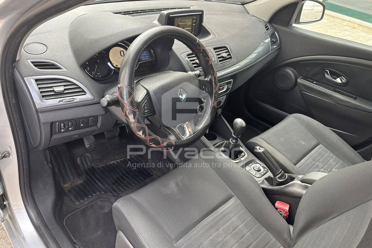 Renault Mégane SporTour 1.5 dCi 110CV SporTour Wave (9)