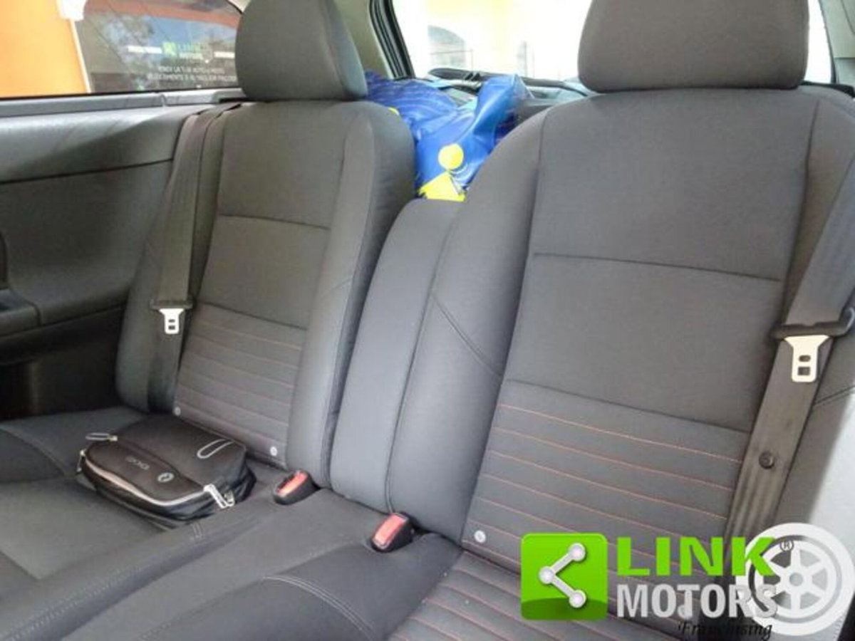 Volvo C30 1.6 D (9)