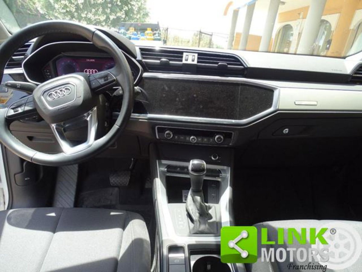 Audi Q3 2.0 TDI 150 CV (10)