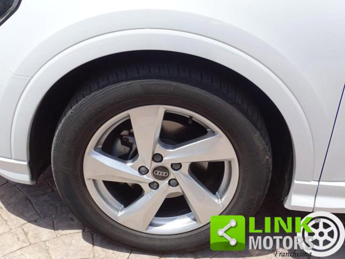 Audi Q3 2.0 TDI 150 CV (13)