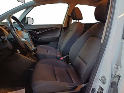 Hyundai ix20 1.4 CRDI 90 CV Classic (10)