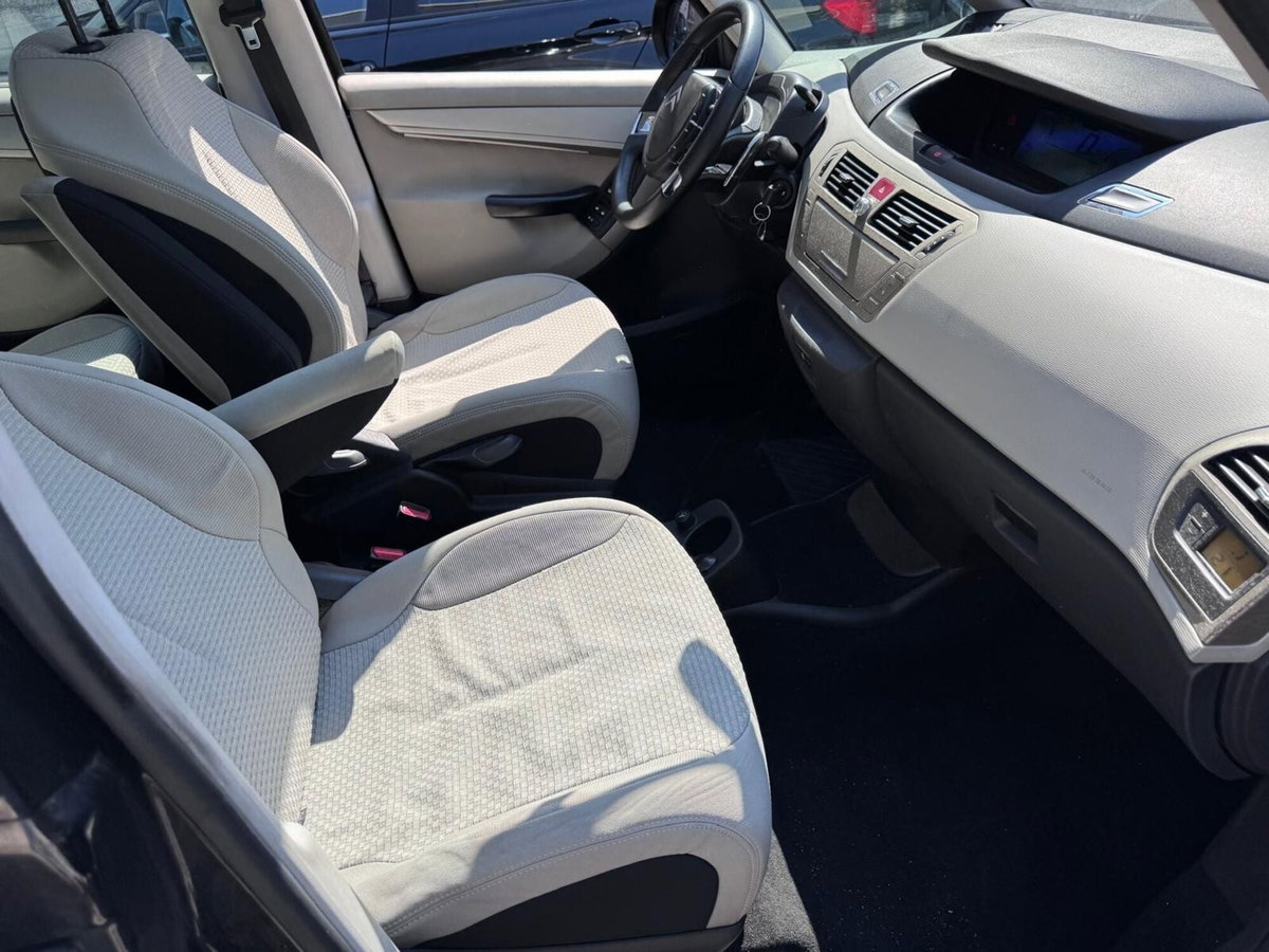 Citroen C4 Gran Picasso 2.0 HDi 138 FAP CMP6 Elegance (11)