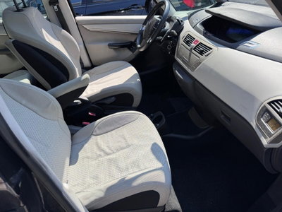 Citroen C4 Gran Picasso 2.0 HDi 138 FAP CMP6 Elegance (11)