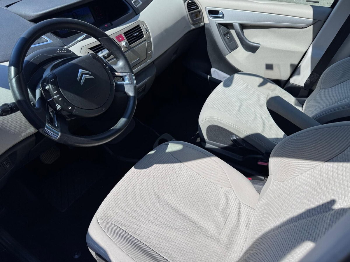 Citroen C4 Gran Picasso 2.0 HDi 138 FAP CMP6 Elegance (8)