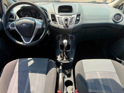 Ford Fiesta 1.2 82CV 5 porte (13)