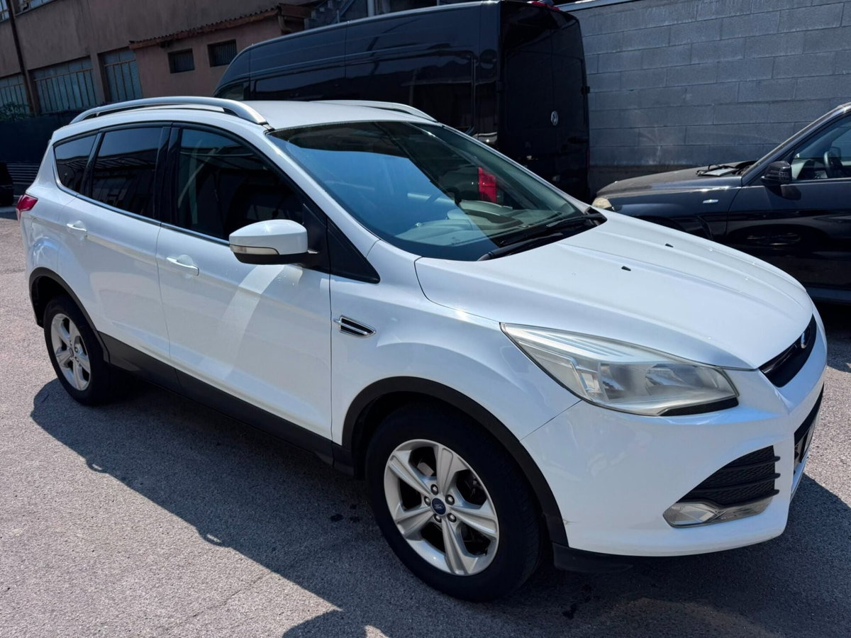 Ford Kuga 2.0 TDCI 140 CV 2WD Titanium