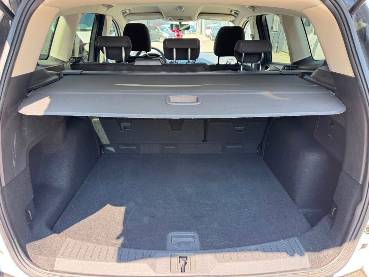 Ford Kuga 2.0 TDCI 140 CV 2WD Titanium (14)
