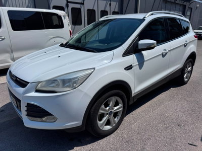 Ford Kuga 2.0 TDCI 140 CV 2WD Titanium (2)