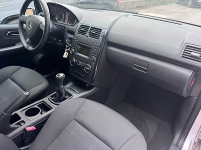 Mercedes-Benz Classe A 160 Elegance (11)