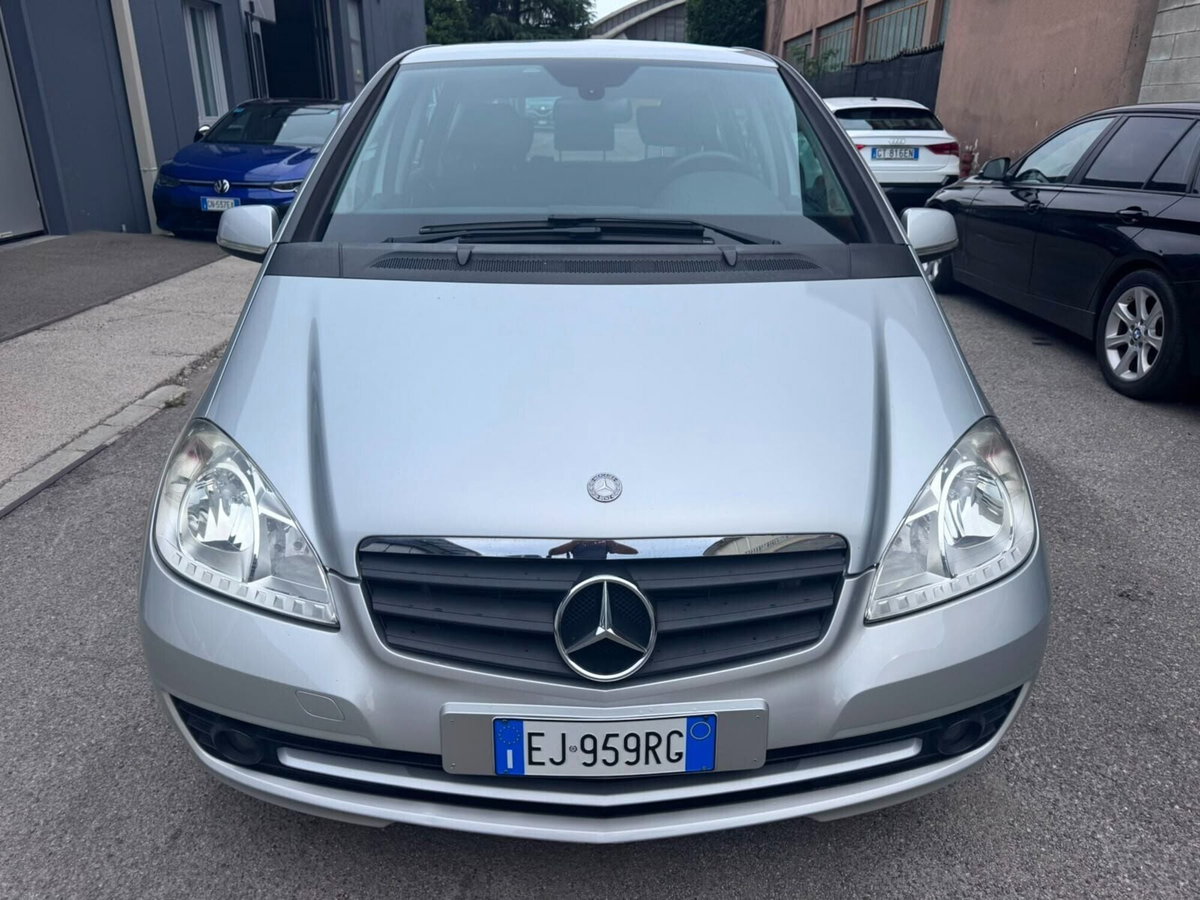 Mercedes-Benz Classe A 160 Elegance (3)