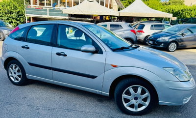 Ford Focus 1.8 TDCi (100CV) cat 5p. Zetec (4)