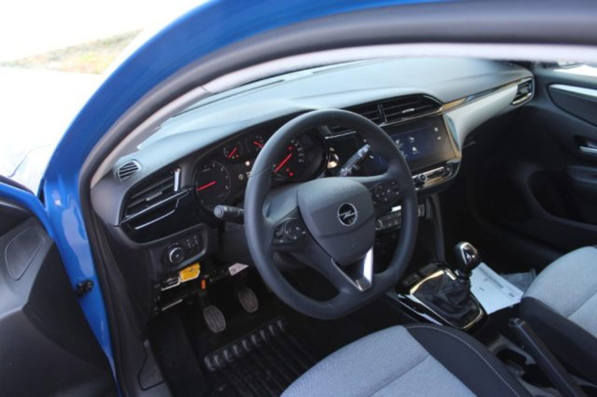 Opel Corsa 1.2 100 CV (7)