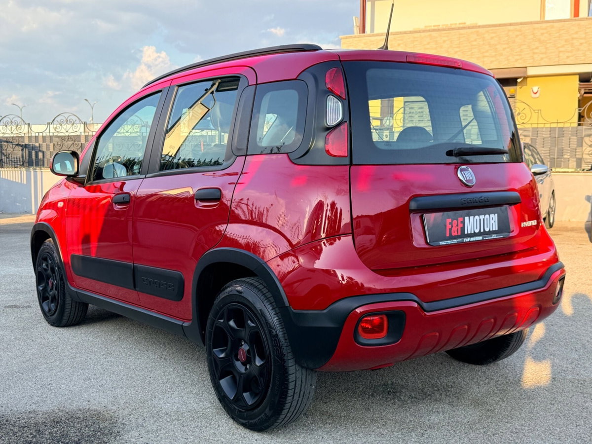 Fiat Panda 1.0 FireFly S&S Hybrid City Cross (4)