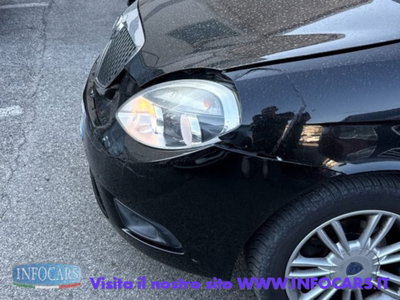Lancia Ypsilon 1.3 MJT 75 CV Unyca (12)