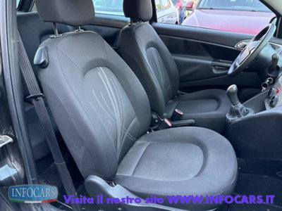 Lancia Ypsilon 1.3 MJT 75 CV Unyca (6)