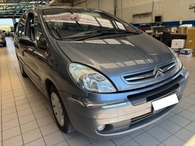 Citroen Xsara Picasso 1.8 16V Elegance Bi Energy G (2)