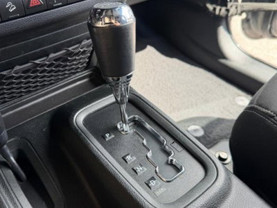 Jeep Wrangler Unlimited 2.8 CRD DPF Rubicon Auto (15)