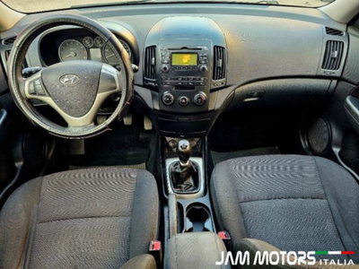 Hyundai i30 1.4 Comfort (17)